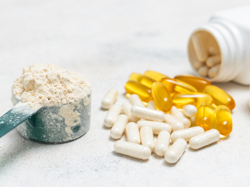 Nahrungsergänzungsmittel in Pulver- und Kapsel-Form